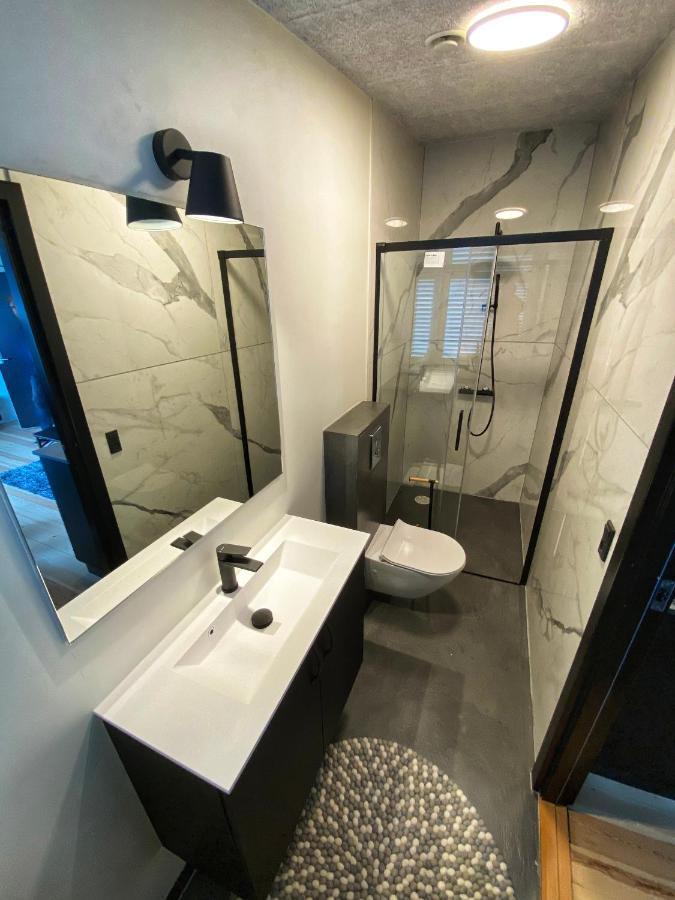 Broncks Apartment 2 - Modern 2-Bedroom In The Heart Of Torshavn Tórshavn Exterior foto