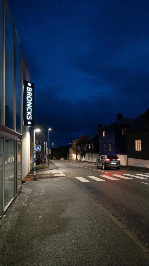Broncks Apartment 2 - Modern 2-Bedroom In The Heart Of Torshavn Tórshavn Exterior foto
